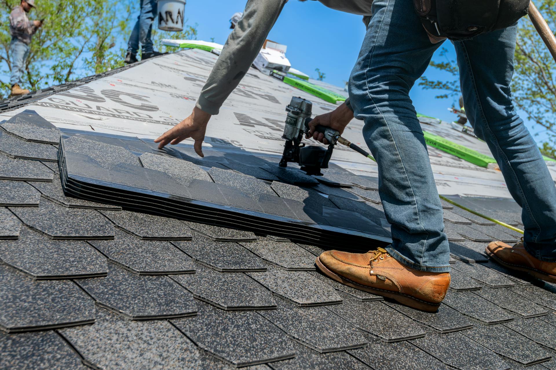 Asphalt shingle roof installation